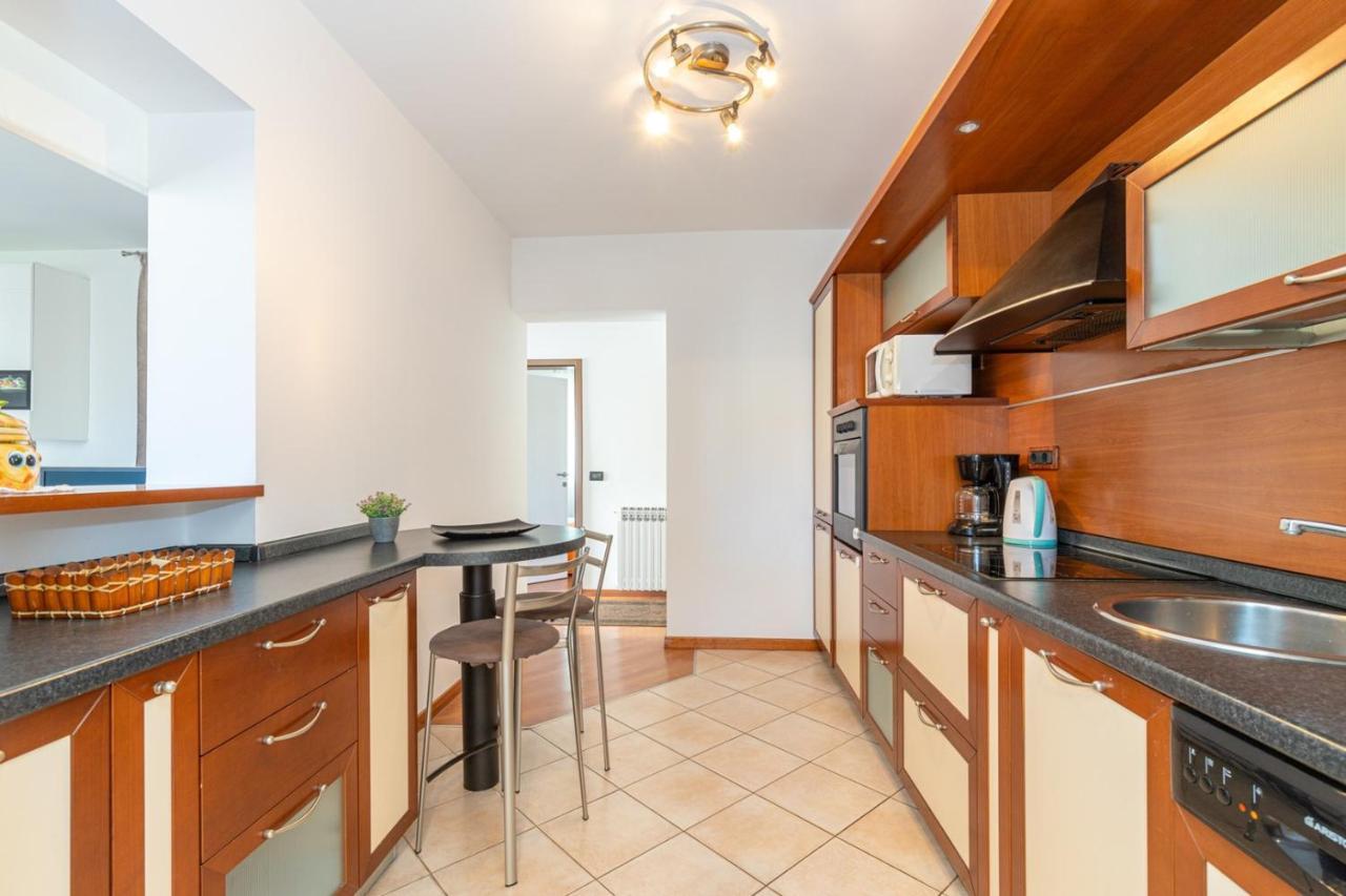 Apartments Ada Near The Sea Porec Exterior photo
